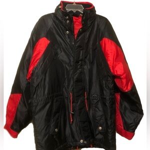 Marlboro Vintage Mens black and red Puffer Jacket size medium